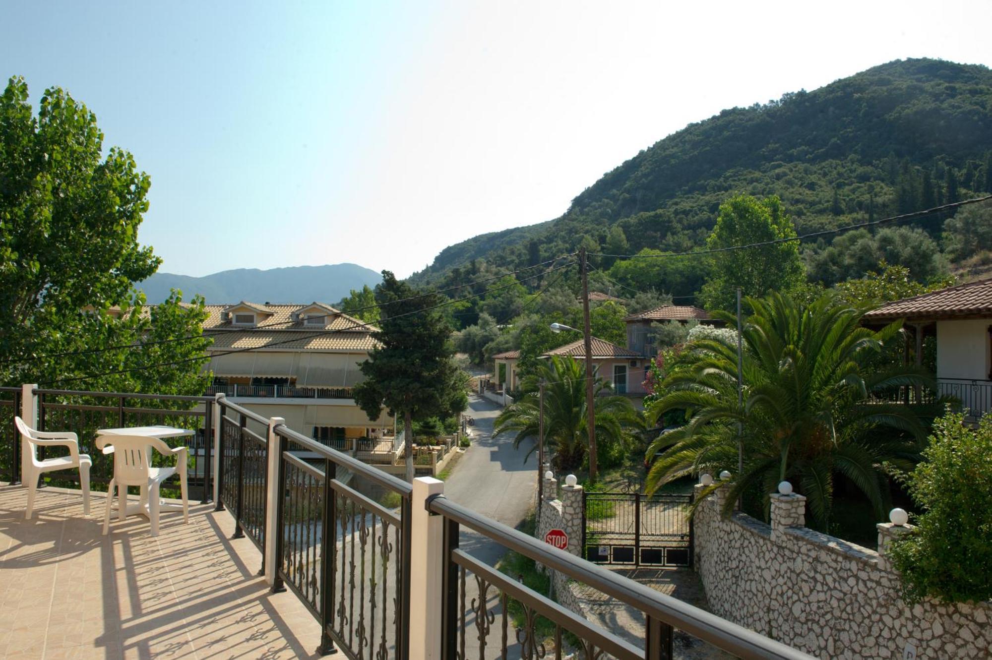 Geroulis Stefanos Studios Vasiliki  Exterior photo